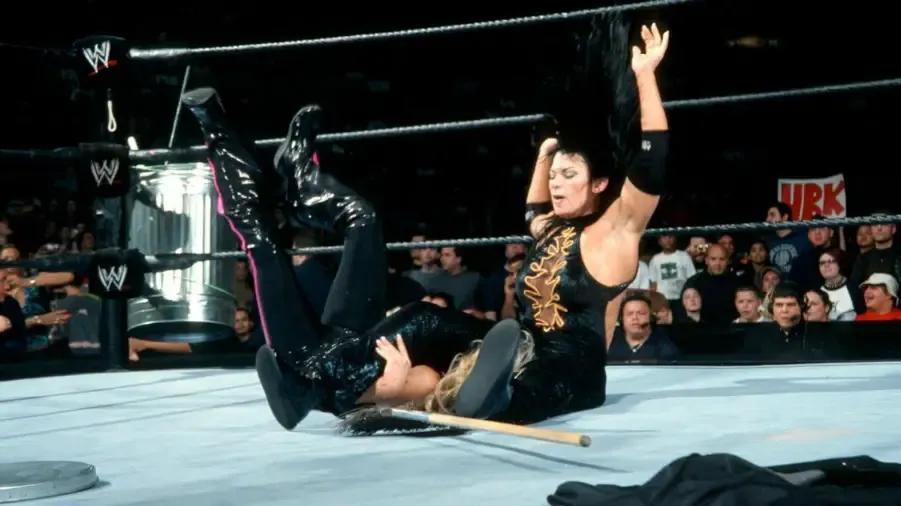 victoria trish stratus survivor series 2002