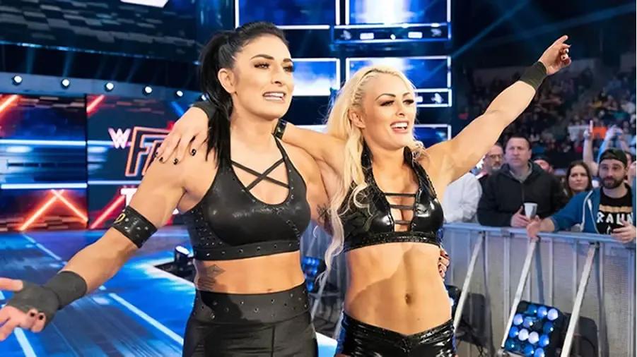 Sonya Deville Mandy Rose