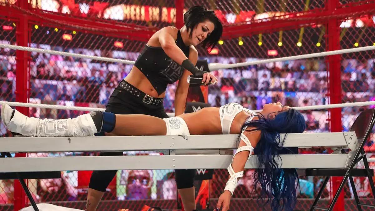 Bayley hell in a cell 2020