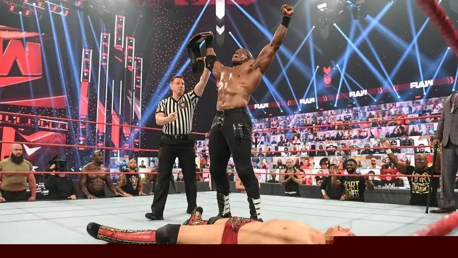 Bobby Lashley celebrating.jpg