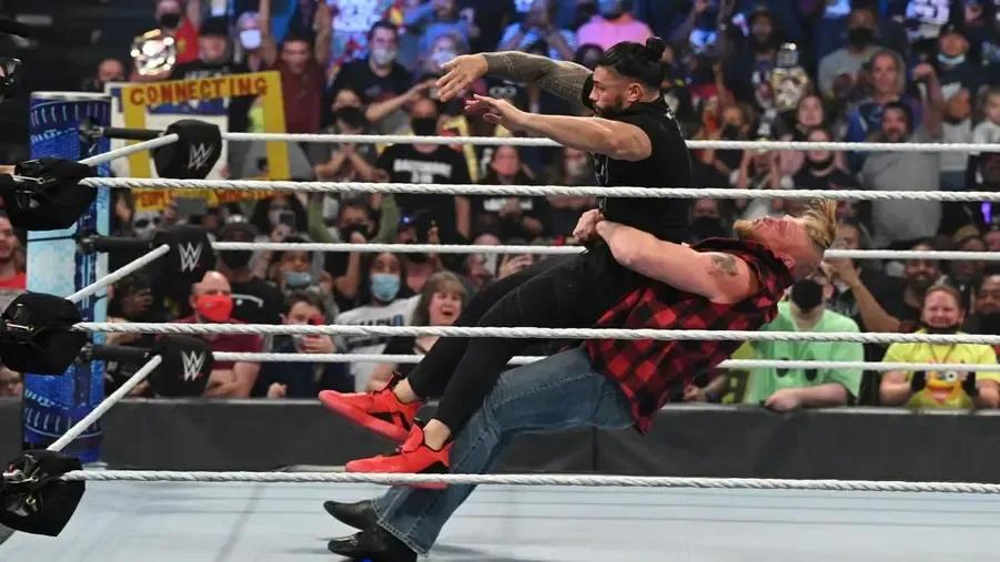 Brock Lesnar Roman Reigns German Suplex.jpg