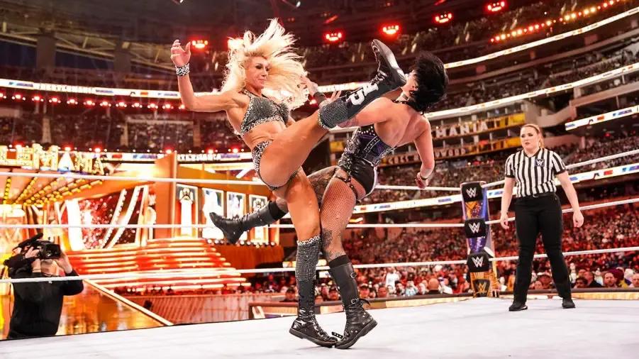 Charlotte Flair booting Rhea Ripley WrestleMania 39.jpg