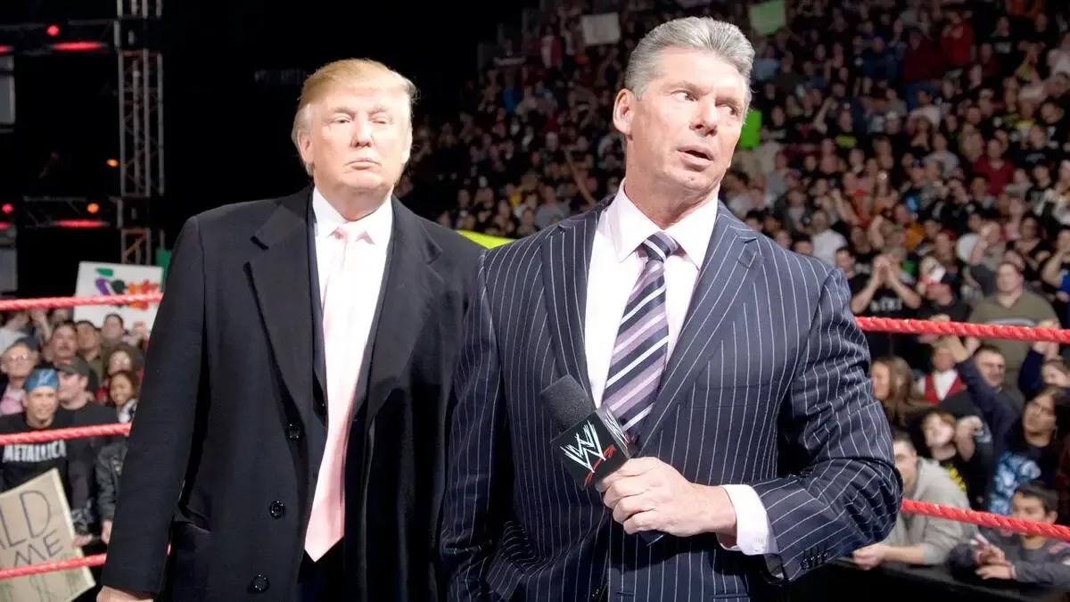 Donald Trump Vince McMahon WWE Raw 2007.jpg