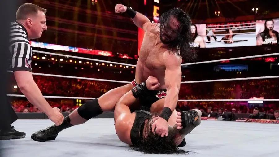 Drew McIntyre Roman Reigns WrestleMania 35.jpg