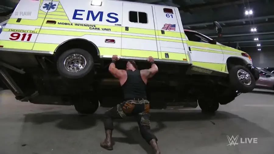 E7285883970fd4e7c25eb48d3d8832250870fee2 braun strowman 1