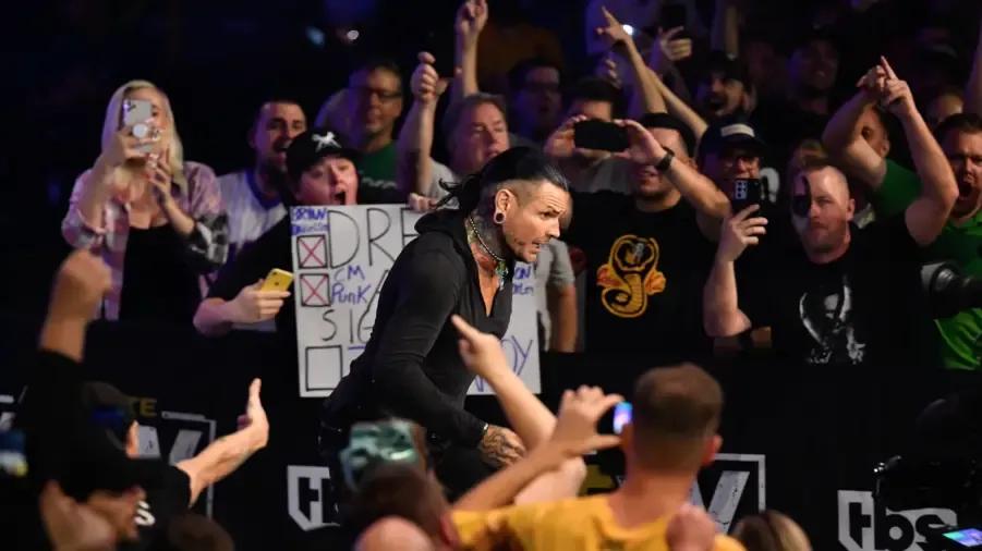 Jeff Hardy run to the ring AEW debut.jpg