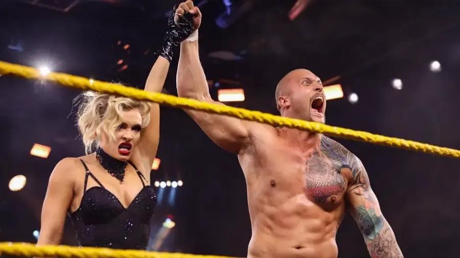 Karrion Kross celebrates with Scarlett on his WWE NXT debut- May 2020.jpg