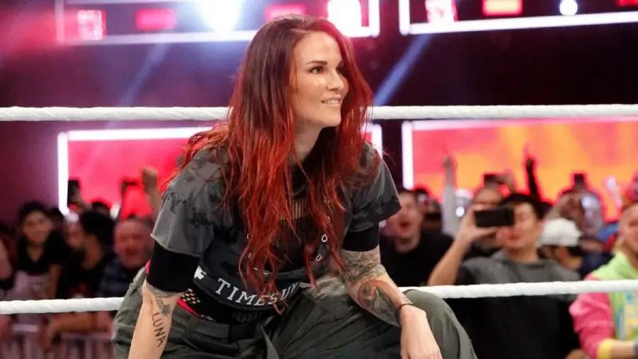 Lita Royal Rumble 2018.jpg