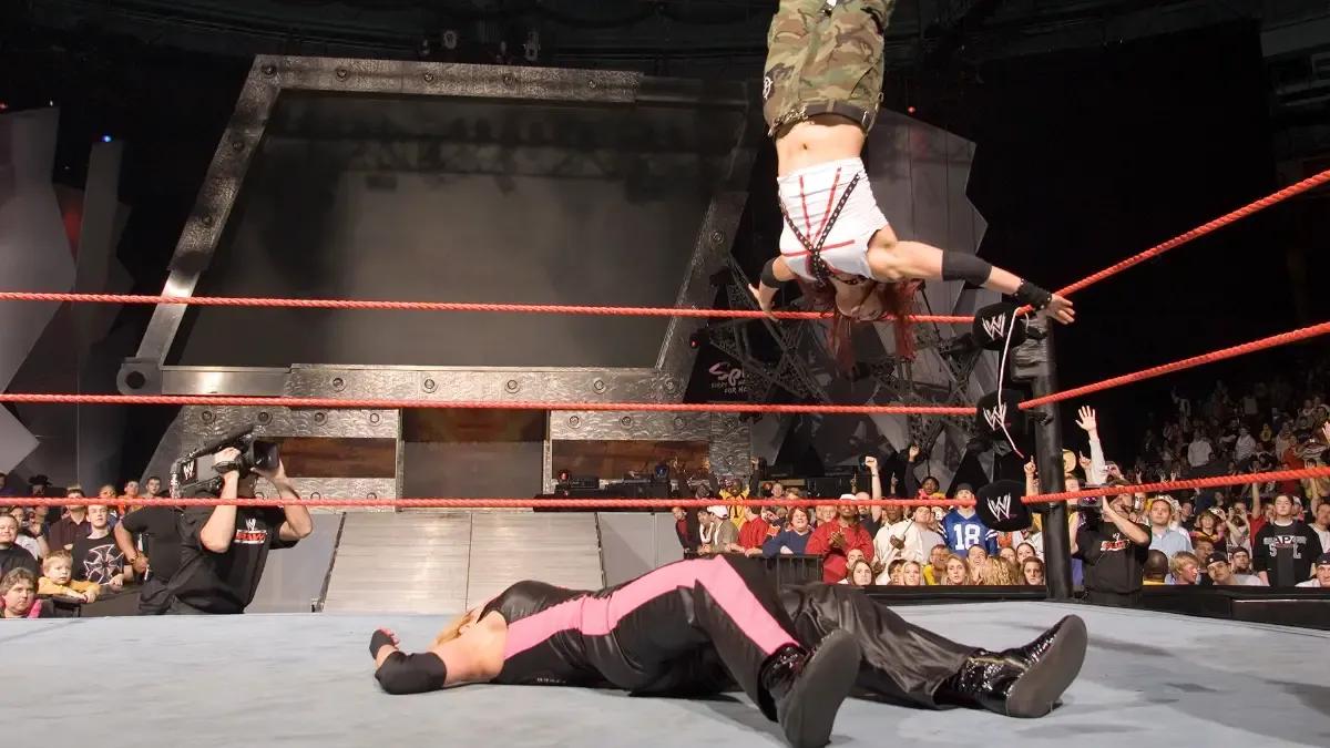 Lita moonsault december 2004