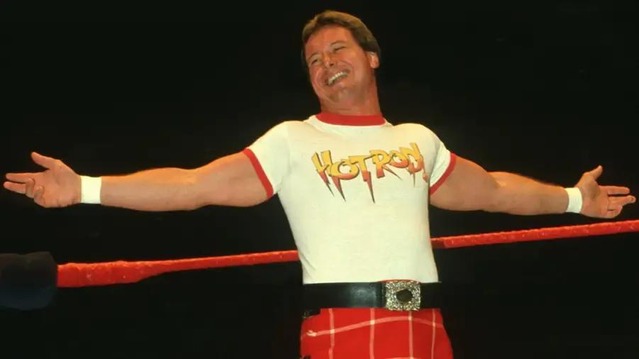 Roddy Piper grinning.png