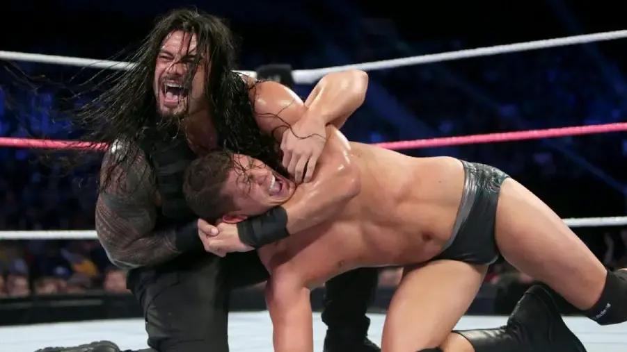 Roman Reigns Cody Rhodes 2013 SmackDown.jpg