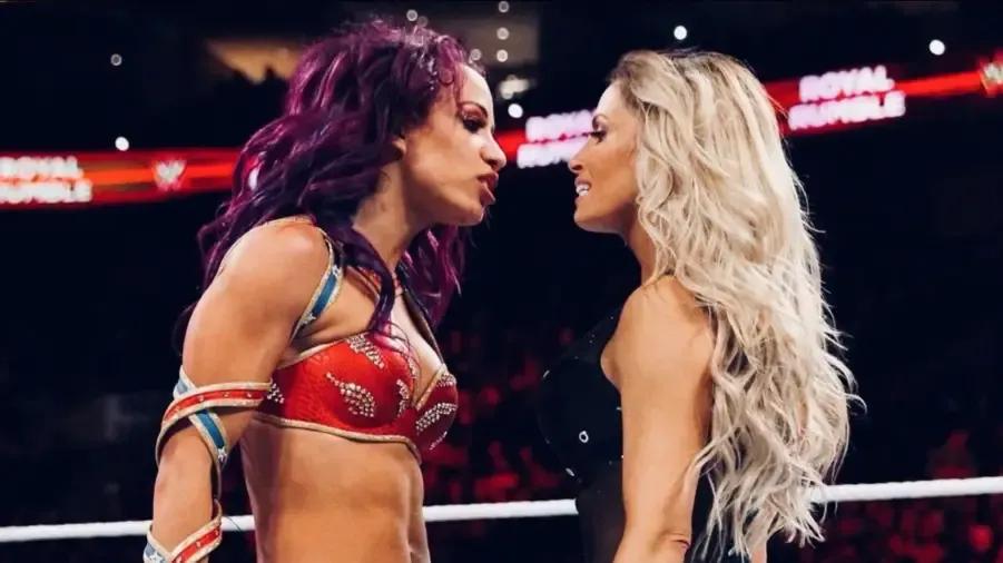 Sasha Banks Trish Stratus Royal Rumble 2018.png