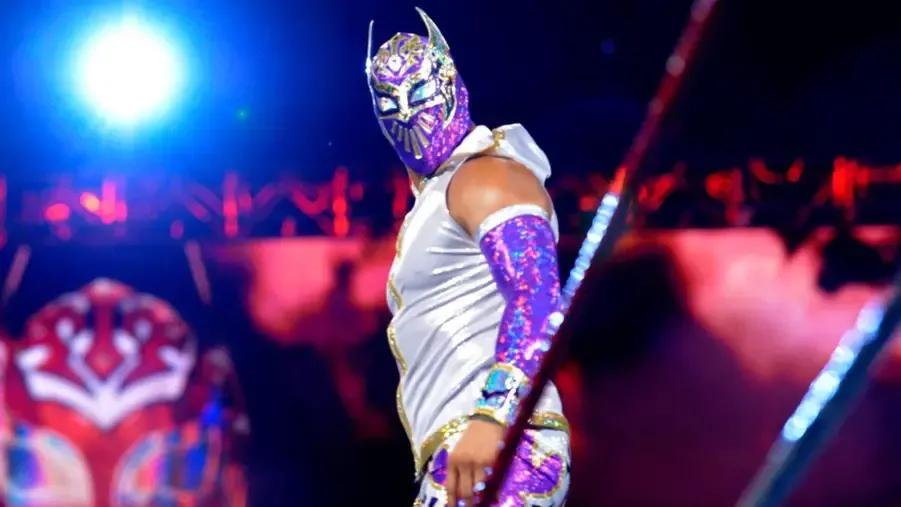 Sin Cara WWE 2013.jpg