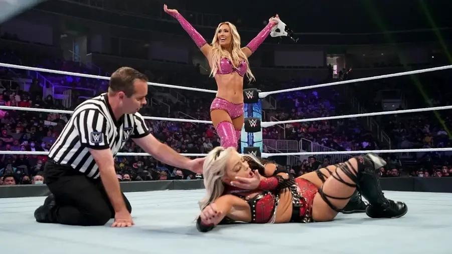 WWE Carmella- Liv Morgan- SmackDown- October 2021.jpg