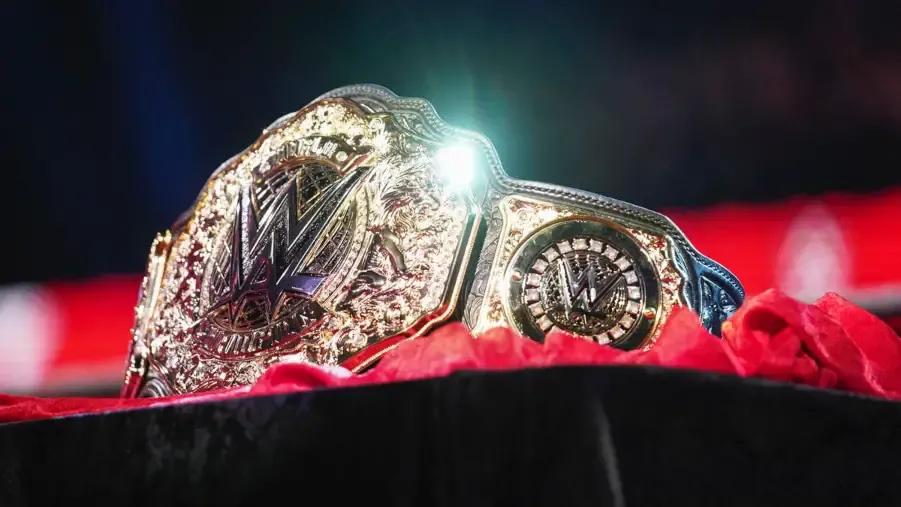 WWE World Heavyweight Title 2023.jpg