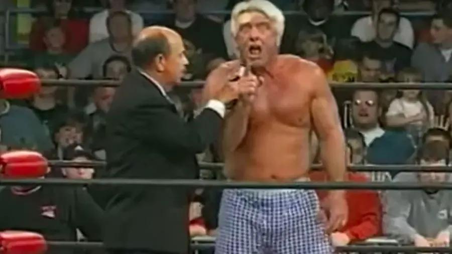 https://cultaholic.com/files/images/0ebd960e79c4b30f5480c54f6222096c5a0f15d5-ric-flair-boxeers.jpg