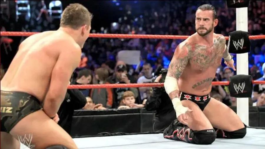 https://cultaholic.com/files/images/265599b9c29bf4f60641405d4cdc1cdaae0f23cd-THe-Miz-CM-Punk.jpg