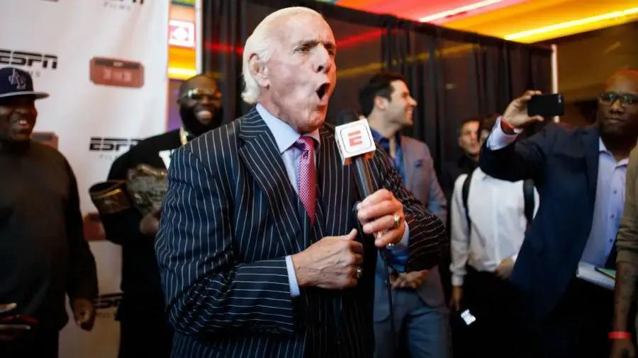 https://cultaholic.com/files/images/9cb899e087e4319ccc1e34bfe3d6574860394b98-Ric-Flair-1.jpg