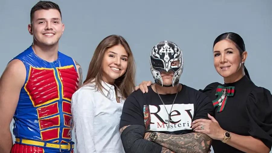 mysterio family.jpg