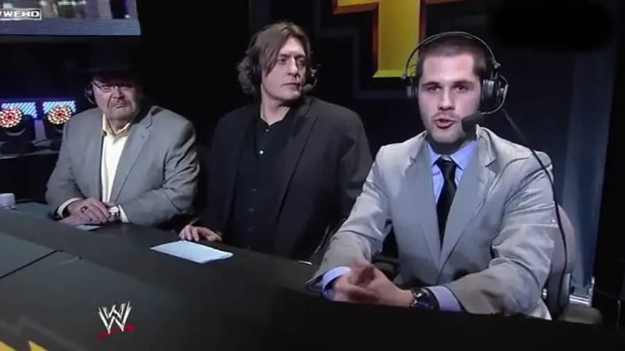 https://cultaholic.com/files/images/1728064a5f3cea9d38f12a7917825bf1d7541d60-william-regal-jim-ross-tom-phillips-nxt-commentary.jpg