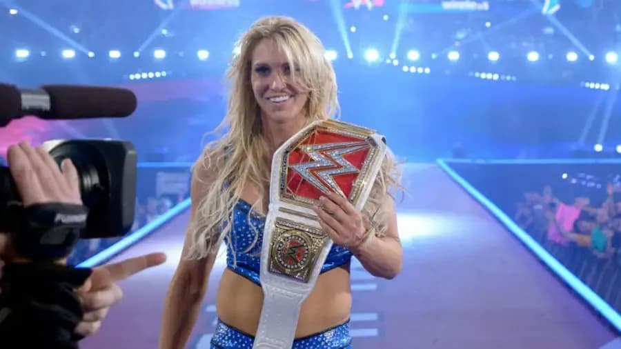 https://cultaholic.com/files/images/5844141d2e97a182015dc504f8aa503397c4edc5-Charlotte-Flair.jpg