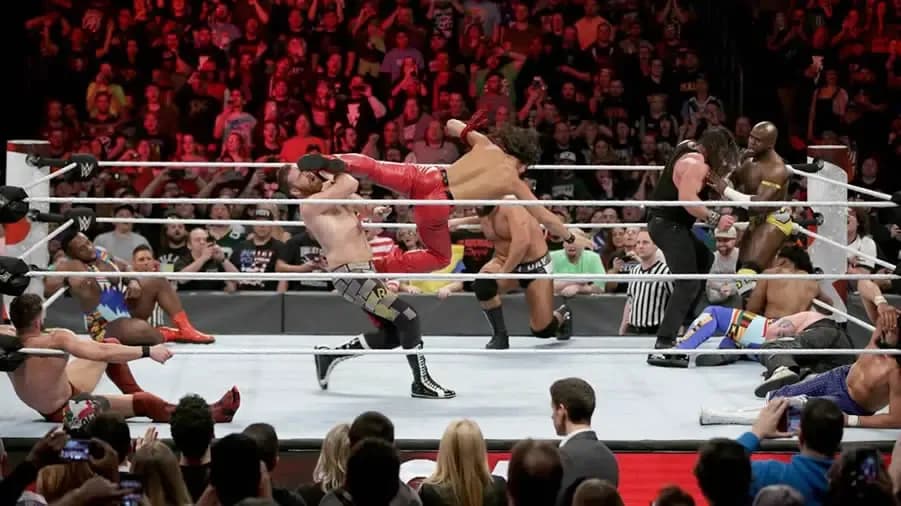 https://cultaholic.com/files/images/943e59b0d54f136b99126f49e41e3456303ab352-royal-rumble-2018.jpg