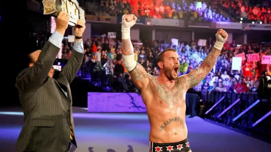 https://cultaholic.com/files/images/c0e7f3a33d2202f3b5ba96b85a771f7d10301ab2-CM-Punk-Paul-Heyman-1.jpg