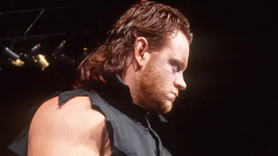 https://cultaholic.com/files/images/d4c9d7bcba59b809c64144117c0ff9b42660341b-the-undertaker-1.jpg